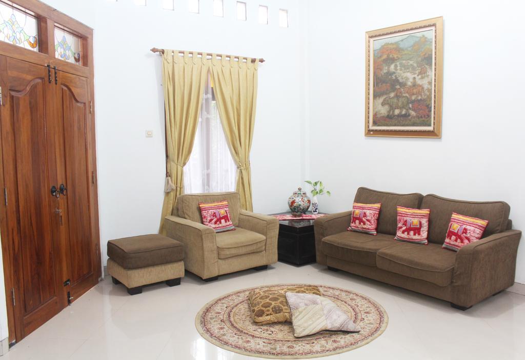 Griya Kedasih Guesthouse Yogyakarta Exteriér fotografie